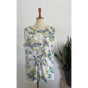NWT Floral Top